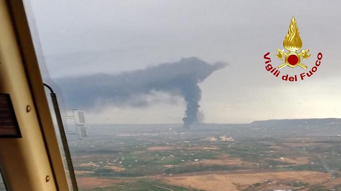 181818574-83479990-d43c-4992-a625-e1636abf7d86