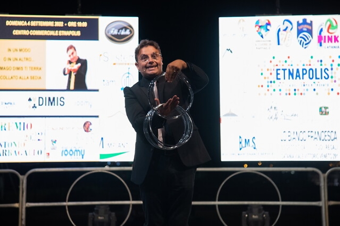 081246158-b4904776-c2e3-4f4f-b591-4ade827ab8df