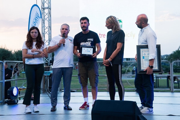 081248439-f58b495d-f19d-4846-8a53-30eb318b61eb