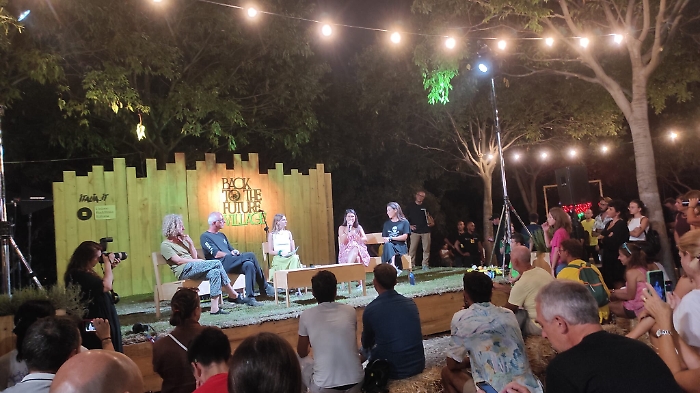 173256842-9d186f5d-13e2-4159-a3f9-0fc6ce29996c