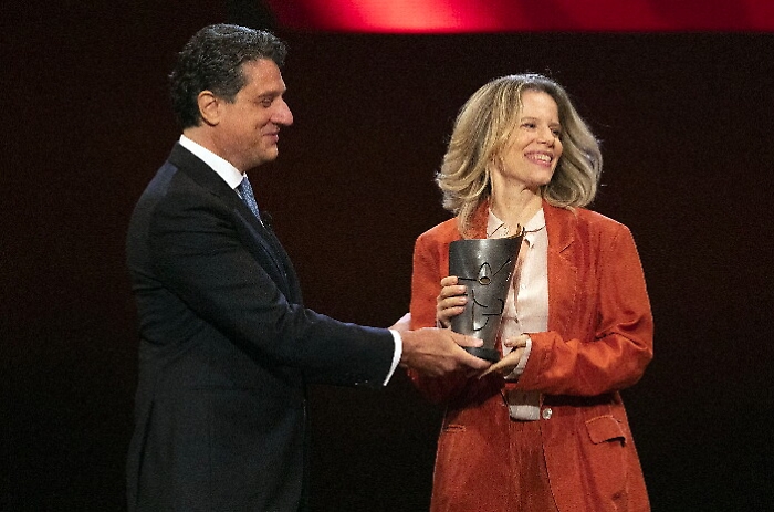 124758262-93d5a621-d953-45cd-9d9a-7421f15fa77a