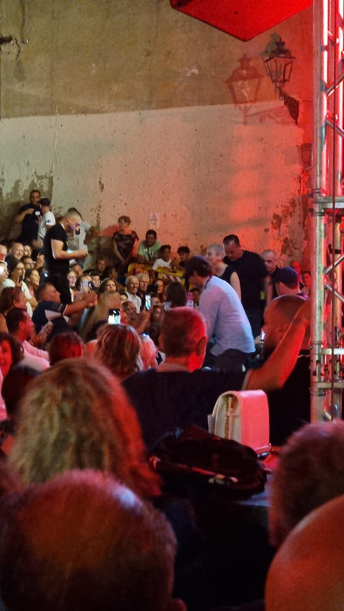 125541652-82d8ff94-1a20-40b1-8529-945cc8ae01ba