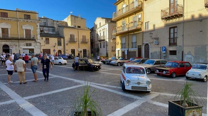 105737331-549eb31e-b46a-4813-b80f-3eafd796ee41