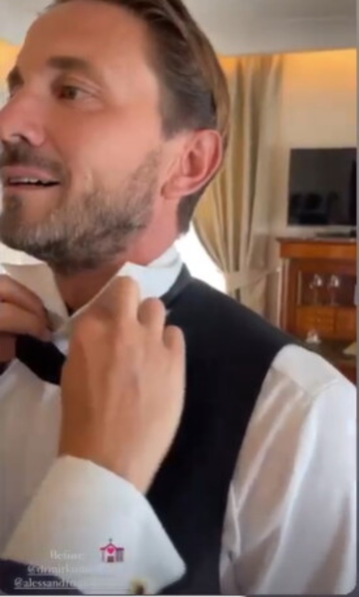 195327445-a0d28060-e670-4ce9-b9ba-686c87a6cad1