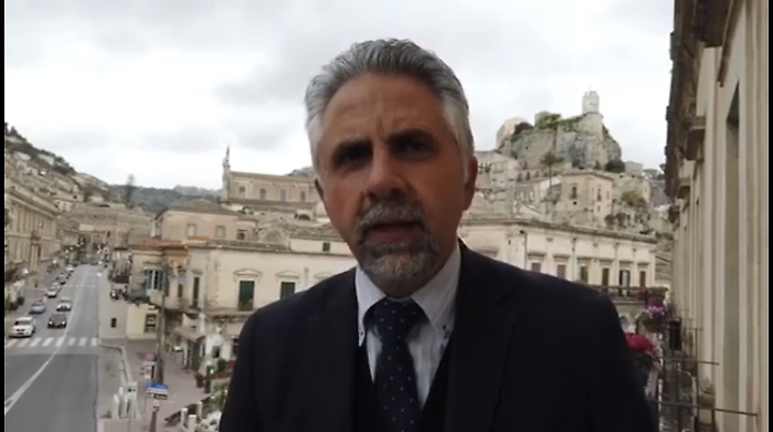 105537102-928b6937-6244-4276-b9a8-546de9f7fe47