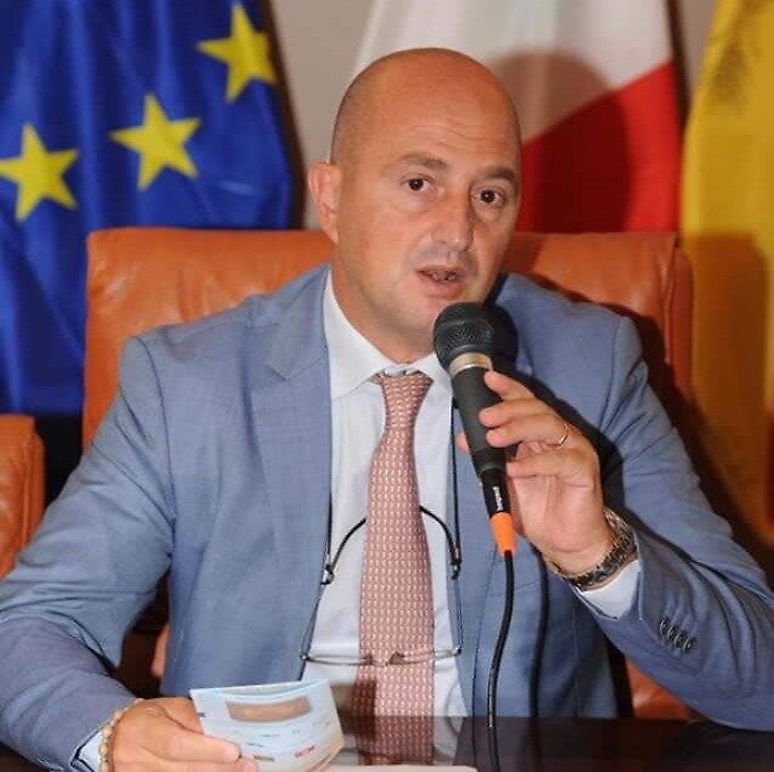 105714572-92be642a-d1ee-48c4-82ba-9b48d3100ea8