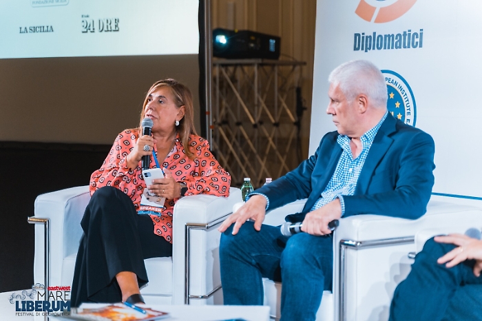 171104575-fd17801d-a52d-41b1-88c0-a37576d65353