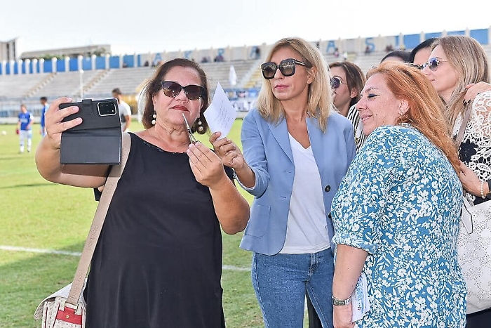 132715294-6cc0e276-0611-42fa-bf84-b83a5876024f