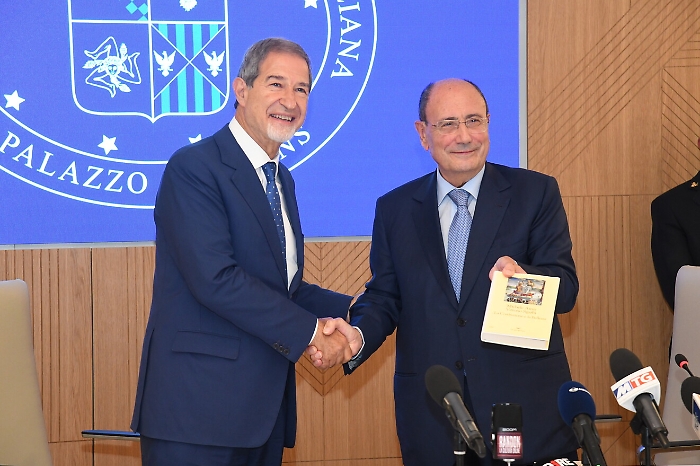 200137631-17f55a2d-4aa3-4e93-b560-20a5edfdf4db