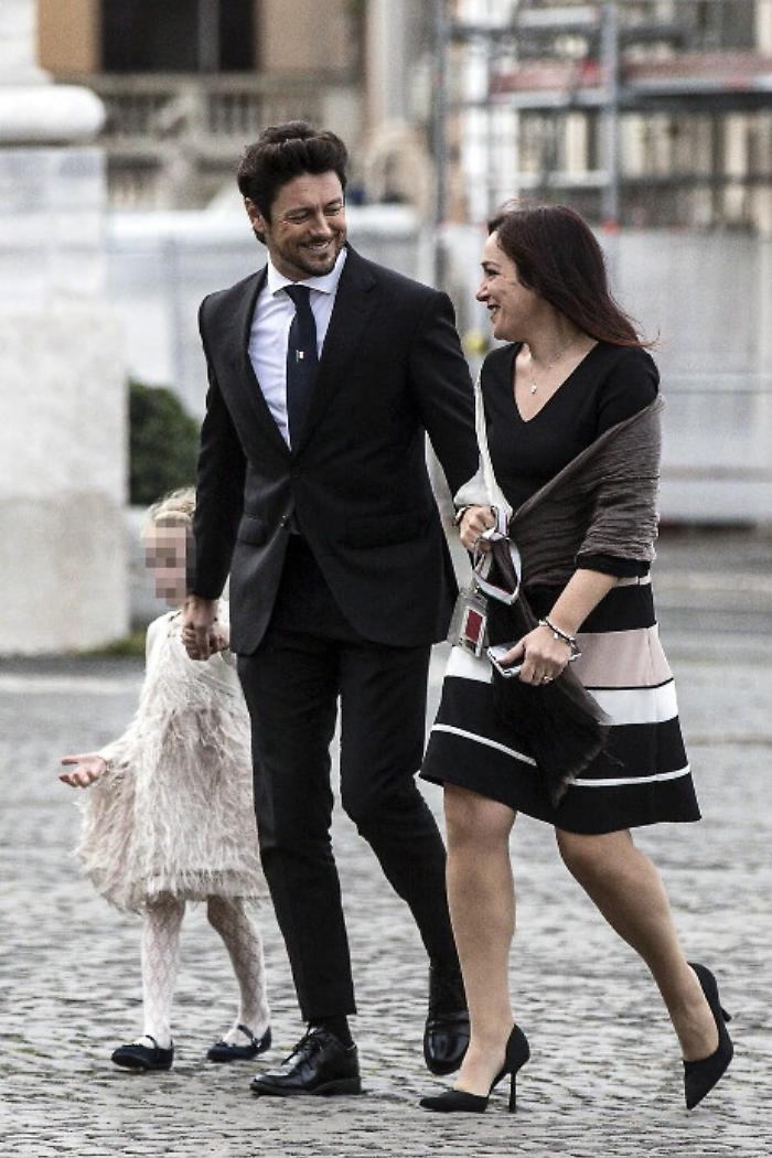 090701083-2803b16a-7c9c-441c-b21b-25d69d855d4a