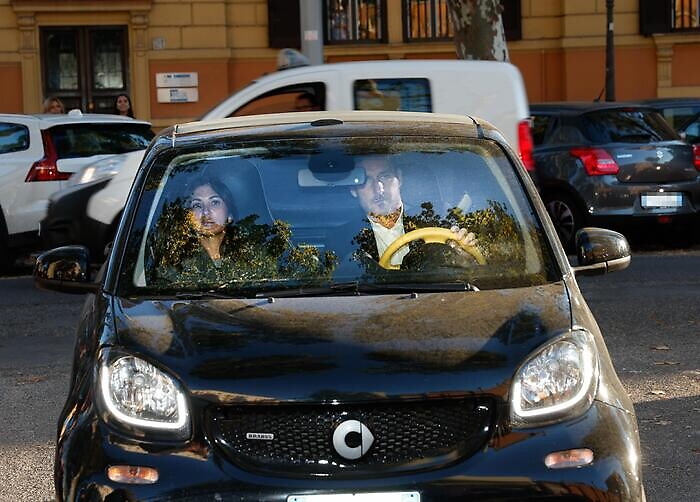 155704390-93bba37a-eb3e-4e4d-9bd3-322bd49dde1a