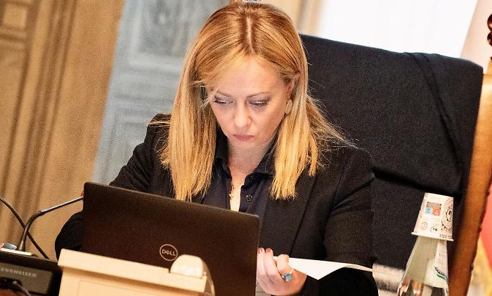 212410488-1500e7bb-d937-44e1-aa00-f54a6f8644bf