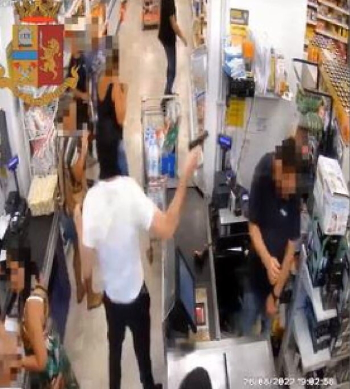 124045189-084001d6-c50f-4363-9858-1eb5ce2d312b