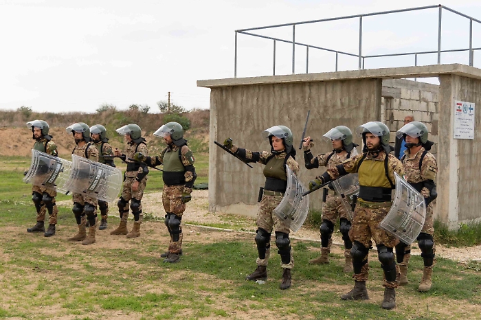 162015607-51f06a67-e04d-46bb-8e6c-01e4d47bcf8a