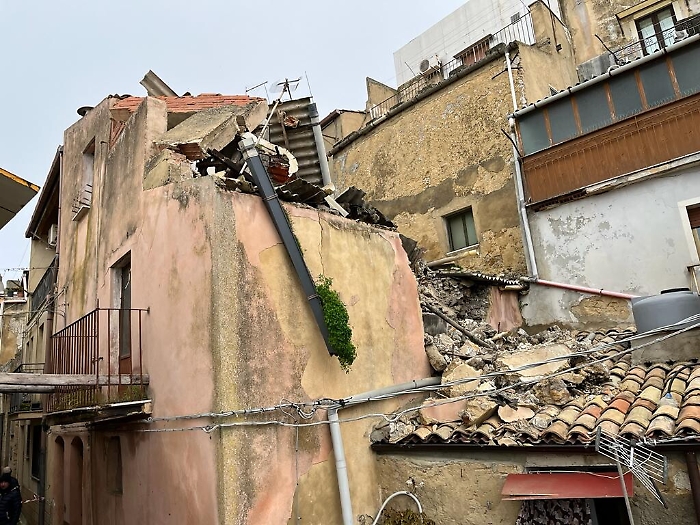 132738694-44e9e69d-06c8-48bd-9553-07d38b85d838