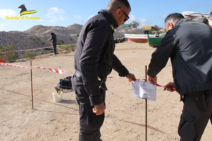 122514089-a1c29917-0096-458a-a471-e96ebad61226