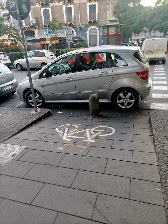 172748788-1bbb6975-6615-49f8-9152-39dcfe5e2083