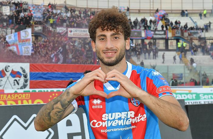 165519466-832fe2ef-aeca-4a16-8f00-e61c22adfe7c