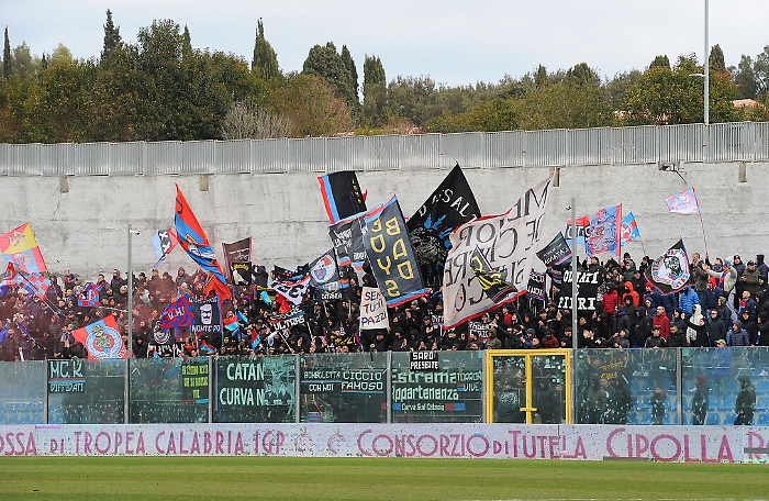 211617192-361e3193-ec9b-4192-8f3d-2d9dfefec391