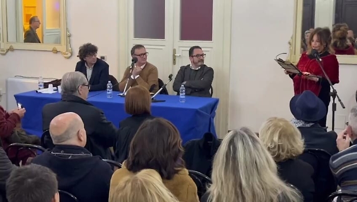 155801886-4ab1a93e-b2fb-47bd-a49c-94b213440818