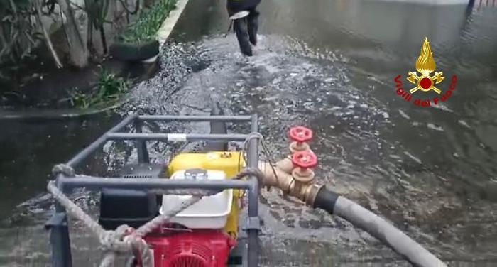 172926305-7cd8c54d-7257-4cf3-bf42-2013b597fc7d