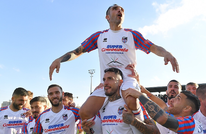 174036098-88899fad-913a-45be-bc16-a17c185b4f5d