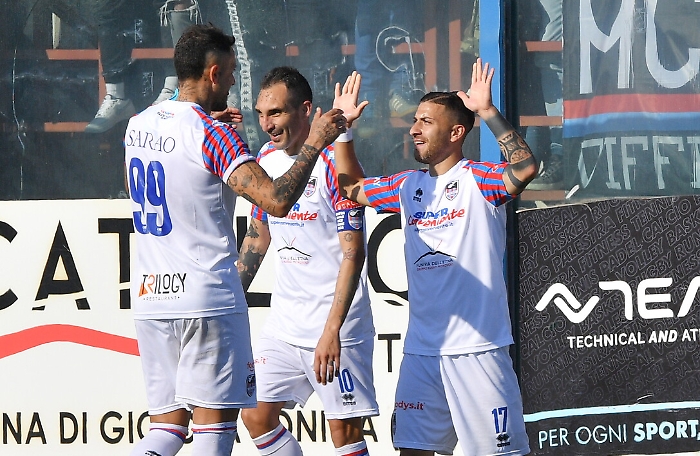 174132019-7ab199fa-0451-4986-a3f3-06afda13df12