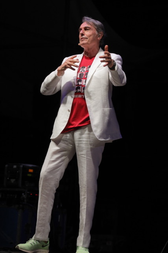 massarini-beatles-2&deg;-3773