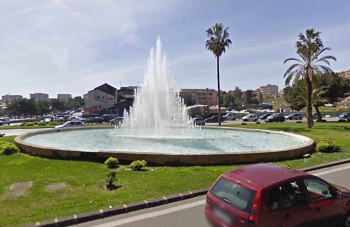 Catania fontana ognina la vela