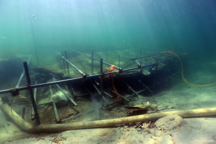 Relitto-Marausa-2_relitto-ingabbiato_photo-Salvo-Emma