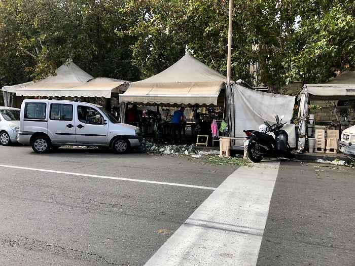 2D686851-765B-43D7-A79B-94EAA34D16FF