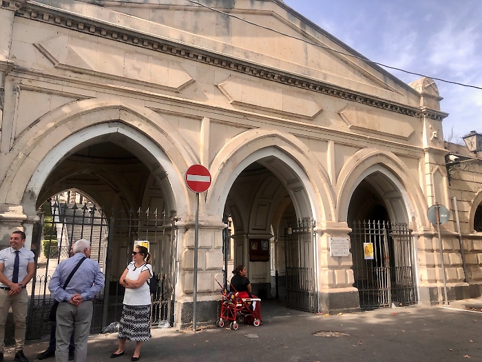 DB18A5A0-6EC9-49D0-917A-CAC14BB9AB60