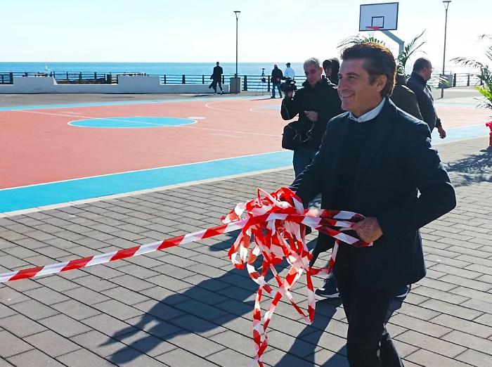 fa3f41d3-f29b-4112-a36b-27426adf9bc2