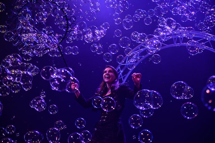 Marco-Zoppi-e-Rolanda-in-Bubbles-Revolution-10