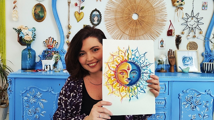 A-Gabriella-Trovato-con-il-logo-di-Lumina-un-sole-sorridente-1