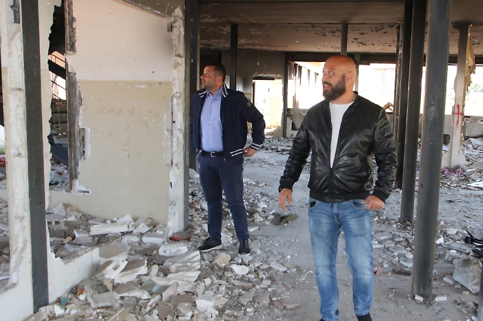 claudio-carnazza-ex-scuola-via-villa-glori-catania-1