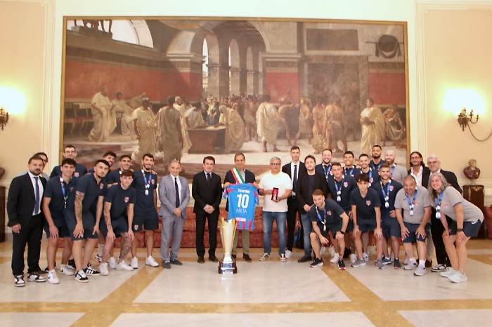 c428db41-c97a-4f5e-8a8a-265b9eca1795