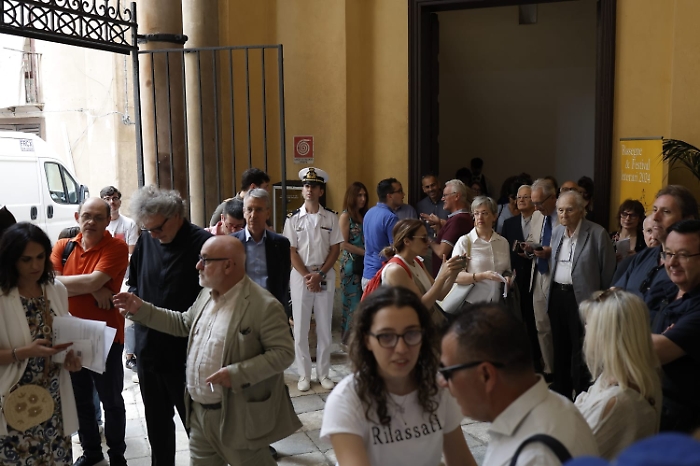 ca6099a3-d638-4152-8f9d-b1edc1fbbf8e