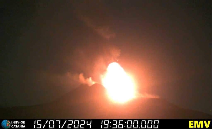 Etna INGV 15 luglio 2024 02