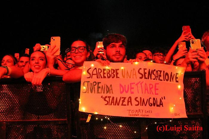 TOMMASO PARADISO CT (3)