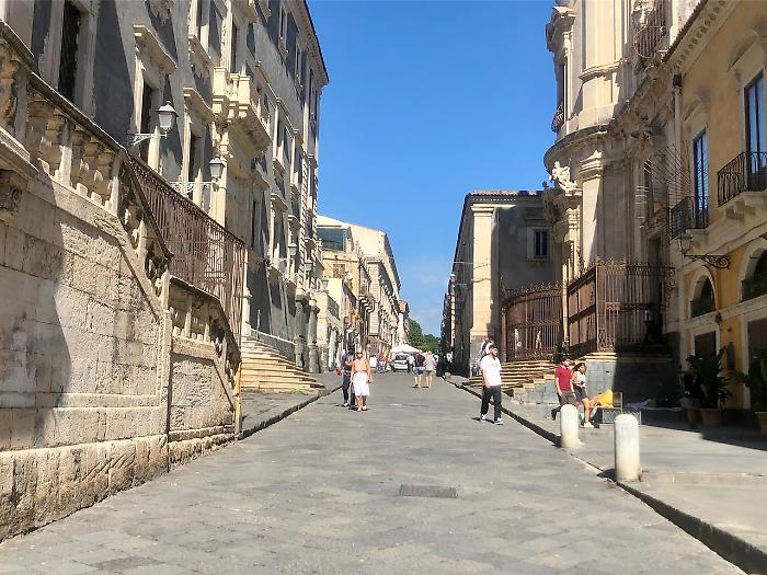 turisti Catania 02