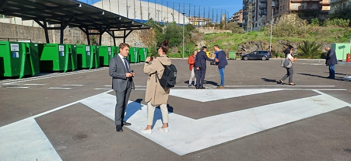 1db6c0a4-80ef-458b-8325-c65d50e8b73b