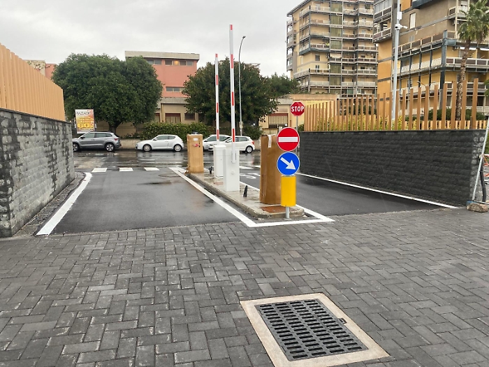 fe37ff85-d7b6-401d-be8e-a504c61c1c64