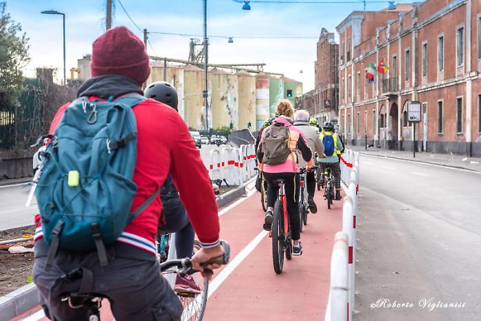 8cd85e17-3323-473f-b038-4c0bb3cda826