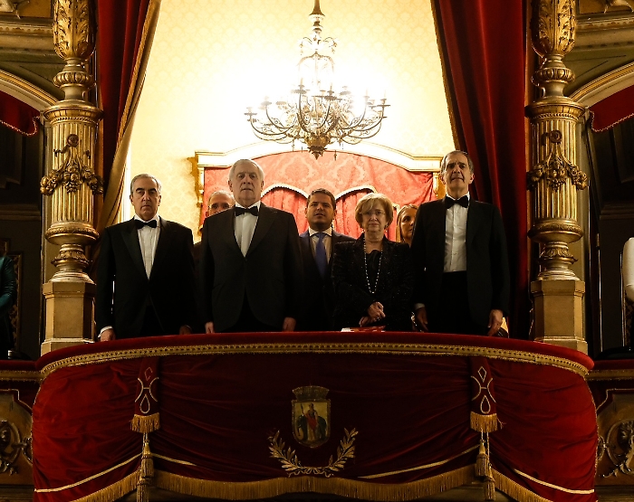 PHOTO-2025-01-18-23-39-58(2)