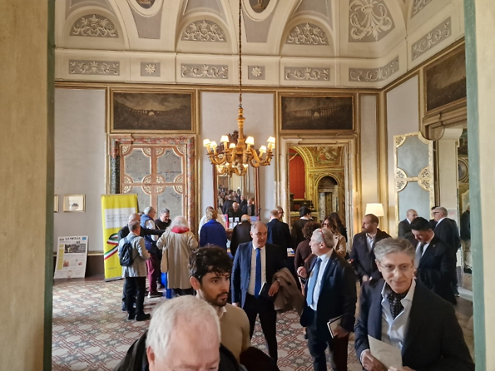 WhatsApp Image 2025-03-15 at 10.39.45 - Copia