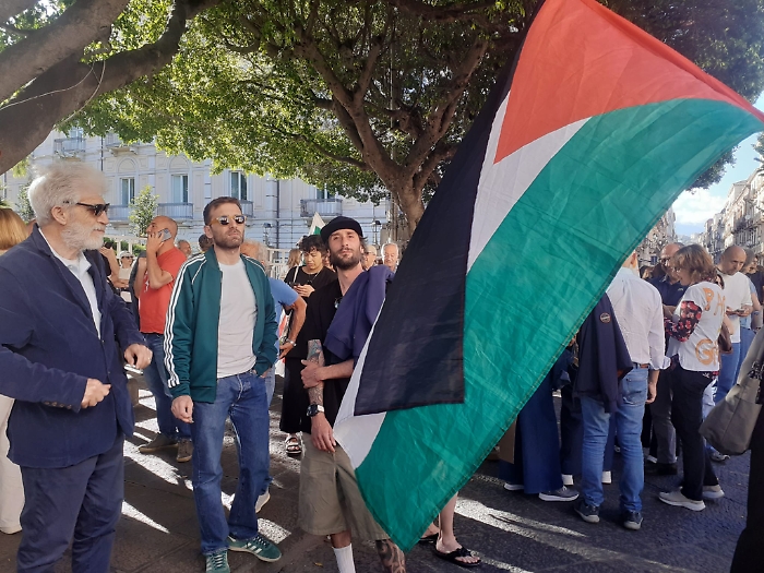 b2b68cc7-aeb1-4b1d-89b5-aac80bd83db1