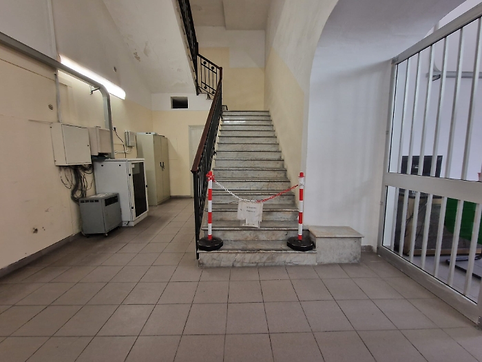 Attivit&agrave; produttive scala chiusa per pericolo 02