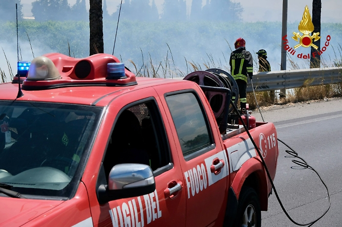 Incendi Catania sud (2)