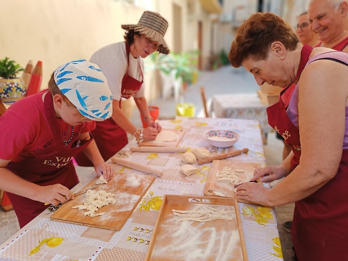 529242107_2846306032228534_1965196826698910537_n